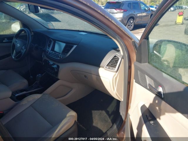 Photo 4 VIN: KM8J33A28HU532349 - HYUNDAI TUCSON 