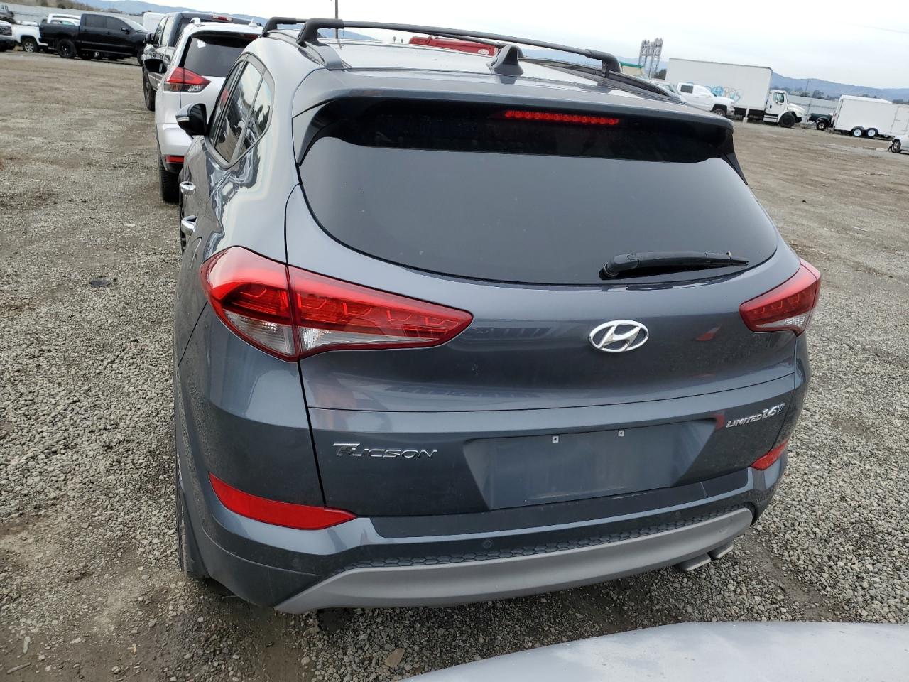 Photo 5 VIN: KM8J33A28JU607038 - HYUNDAI TUCSON 