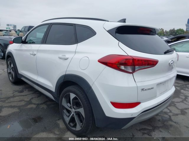 Photo 2 VIN: KM8J33A28JU821236 - HYUNDAI TUCSON 