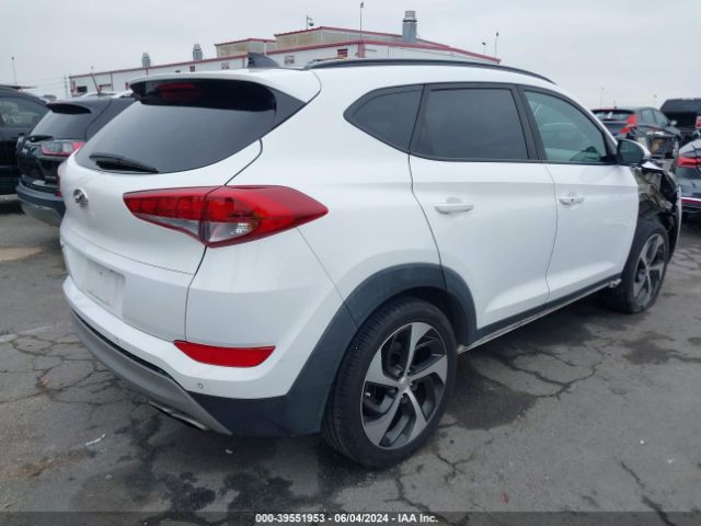 Photo 3 VIN: KM8J33A28JU821236 - HYUNDAI TUCSON 