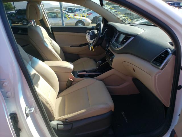 Photo 4 VIN: KM8J33A28JU822578 - HYUNDAI TUCSON VAL 