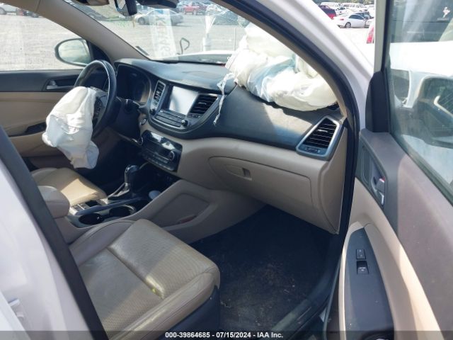 Photo 4 VIN: KM8J33A29GU059222 - HYUNDAI TUCSON 