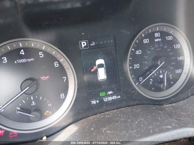 Photo 6 VIN: KM8J33A29GU059222 - HYUNDAI TUCSON 