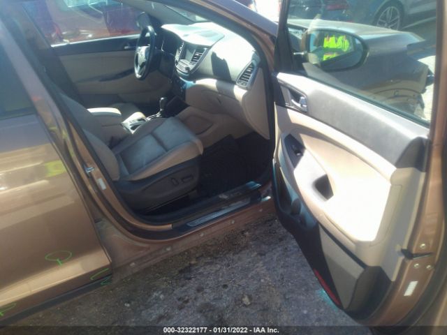 Photo 4 VIN: KM8J33A29GU108516 - HYUNDAI TUCSON 