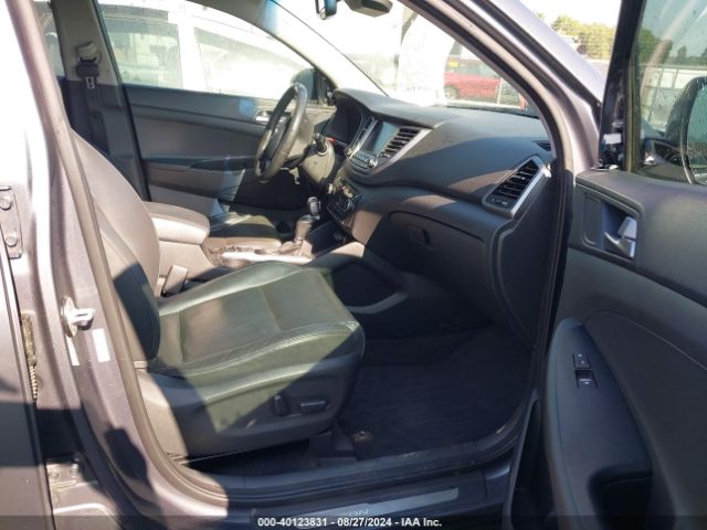 Photo 4 VIN: KM8J33A29GU148174 - HYUNDAI TUCSON 