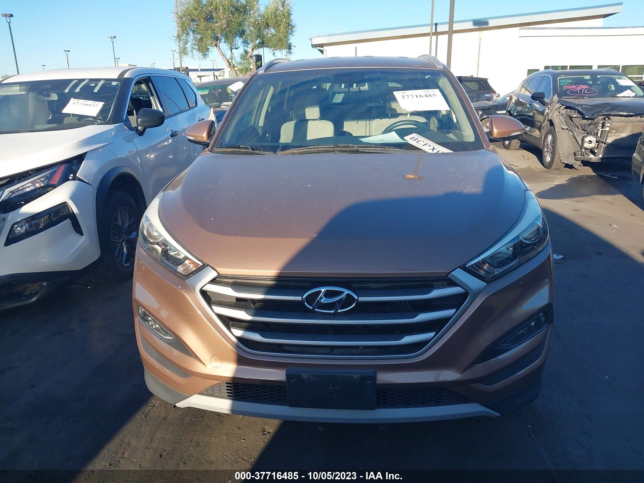 Photo 11 VIN: KM8J33A29HU460173 - HYUNDAI TUCSON 