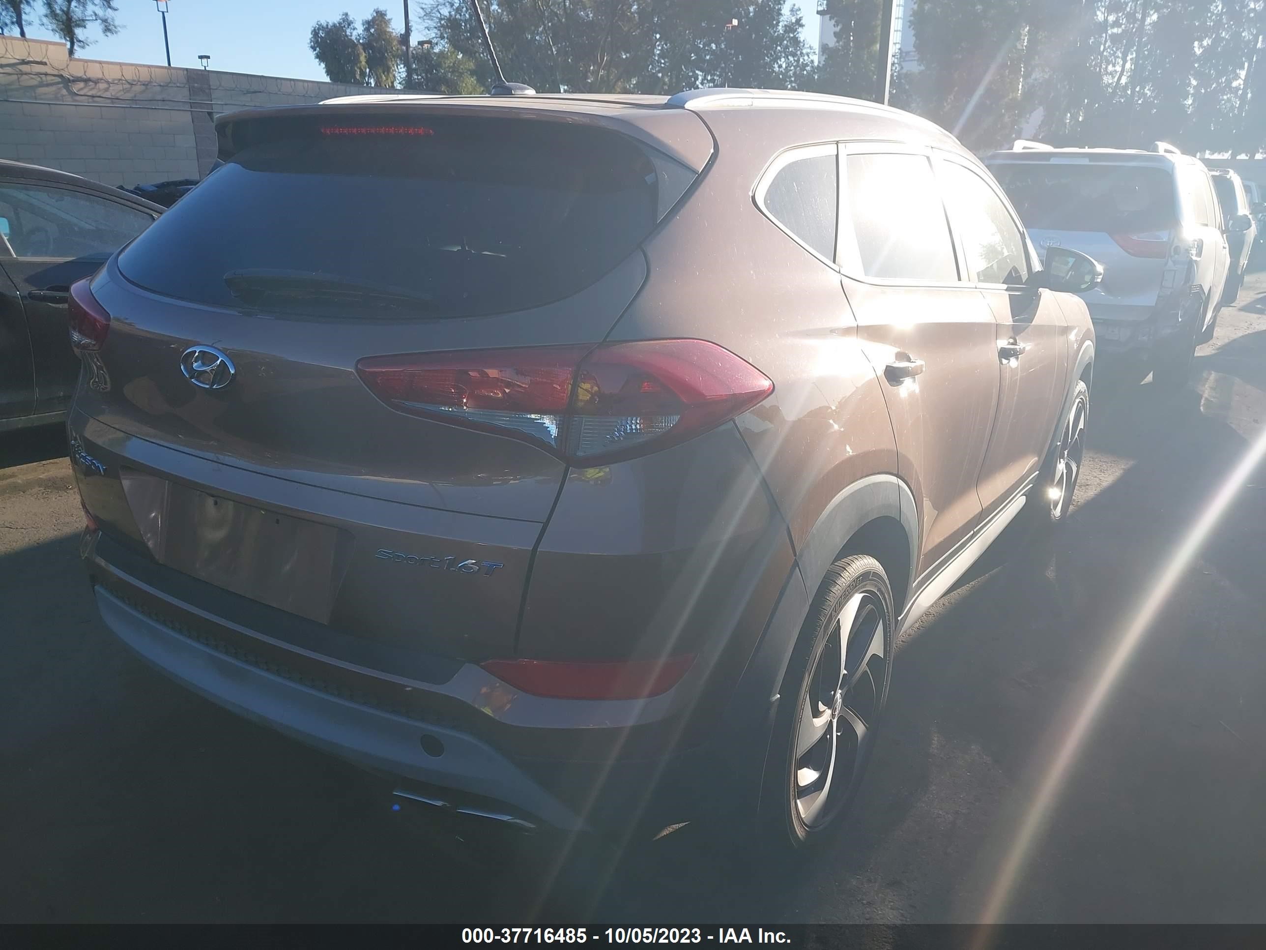 Photo 3 VIN: KM8J33A29HU460173 - HYUNDAI TUCSON 