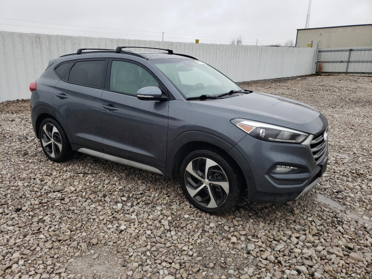 Photo 3 VIN: KM8J33A29JU677471 - HYUNDAI TUCSON 