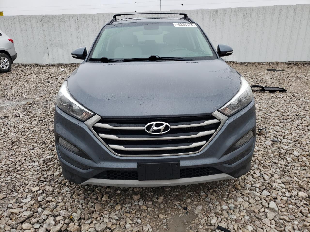 Photo 4 VIN: KM8J33A29JU677471 - HYUNDAI TUCSON 