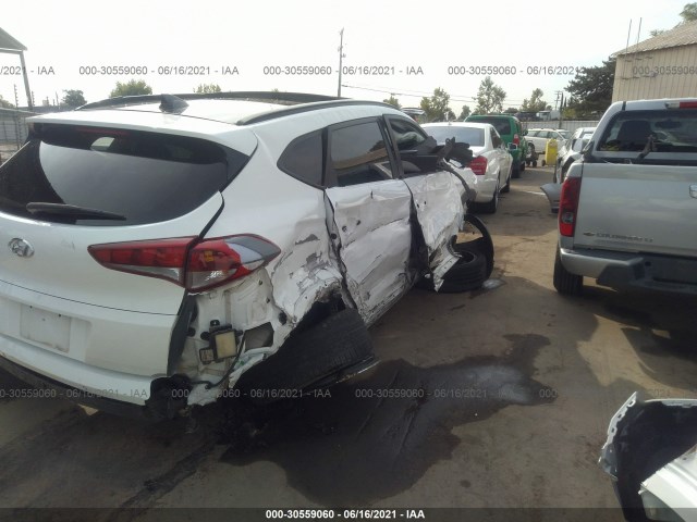 Photo 3 VIN: KM8J33A29JU816742 - HYUNDAI TUCSON 