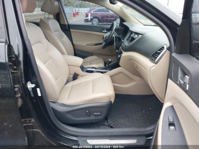 Photo 4 VIN: KM8J33A2XGU029291 - HYUNDAI TUCSON 