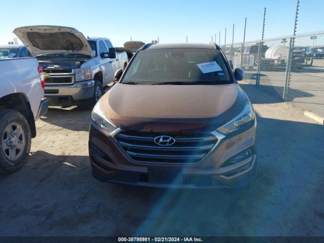 Photo 5 VIN: KM8J33A2XGU070066 - HYUNDAI TUCSON 