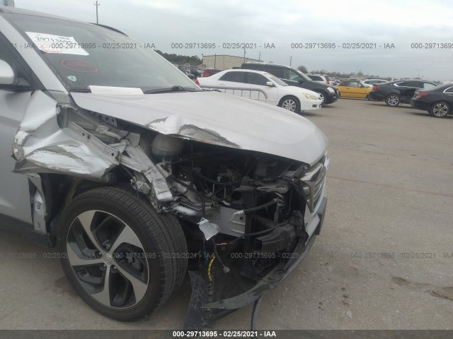 Photo 5 VIN: KM8J33A2XGU121663 - HYUNDAI TUCSON 