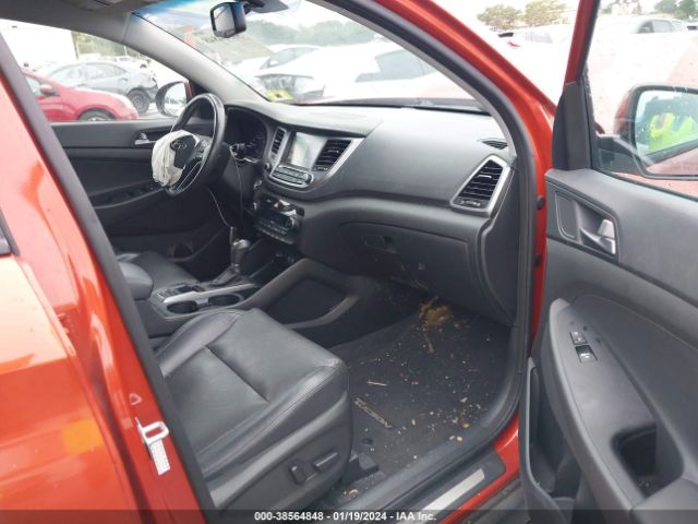 Photo 4 VIN: KM8J33A2XGU167381 - HYUNDAI TUCSON 