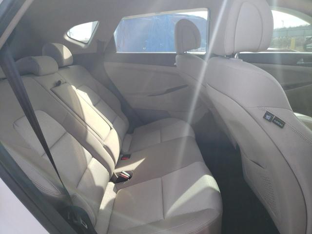 Photo 9 VIN: KM8J33A2XGU201223 - HYUNDAI TUCSON 