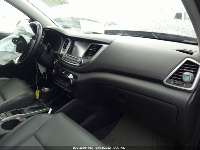 Photo 4 VIN: KM8J33A2XGU214456 - HYUNDAI TUCSON 