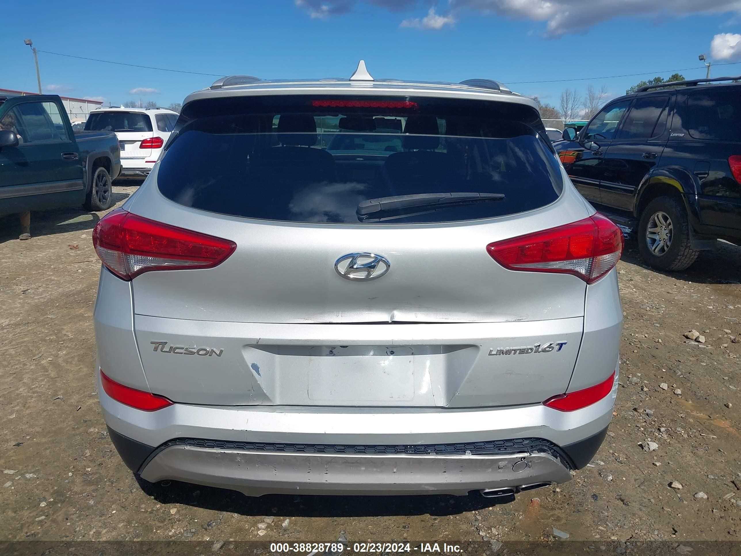 Photo 15 VIN: KM8J33A2XHU278787 - HYUNDAI TUCSON 