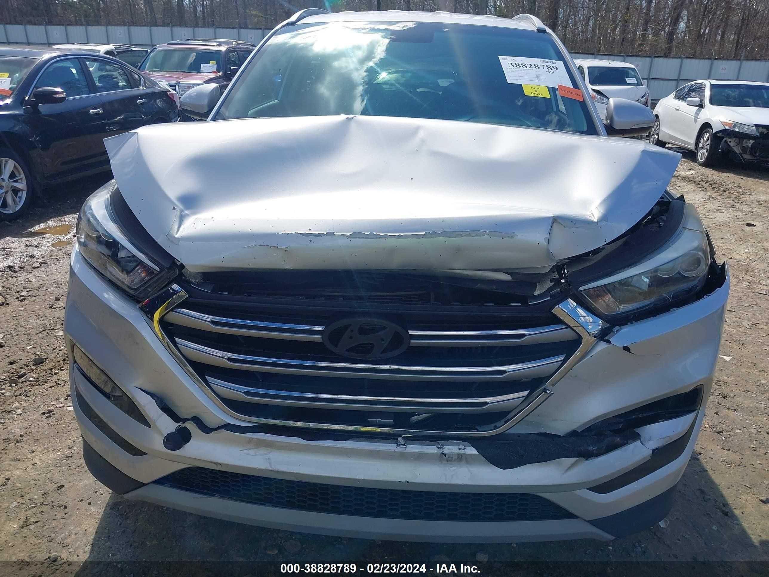 Photo 5 VIN: KM8J33A2XHU278787 - HYUNDAI TUCSON 