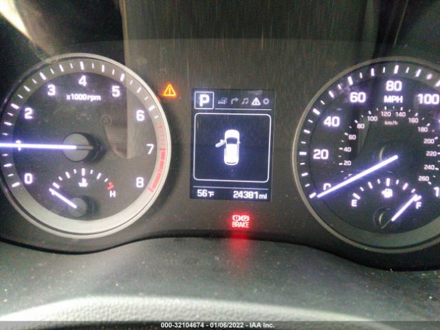 Photo 6 VIN: KM8J33A2XHU296948 - HYUNDAI TUCSON 