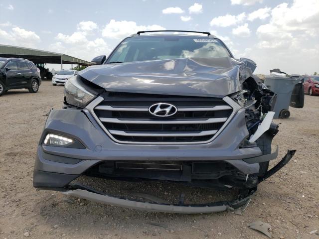 Photo 4 VIN: KM8J33A2XHU361930 - HYUNDAI TUCSON LIM 