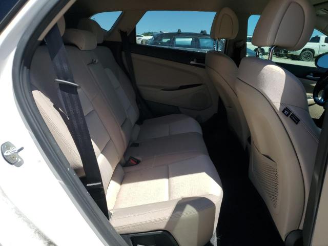 Photo 10 VIN: KM8J33A2XHU369431 - HYUNDAI TUCSON LIM 