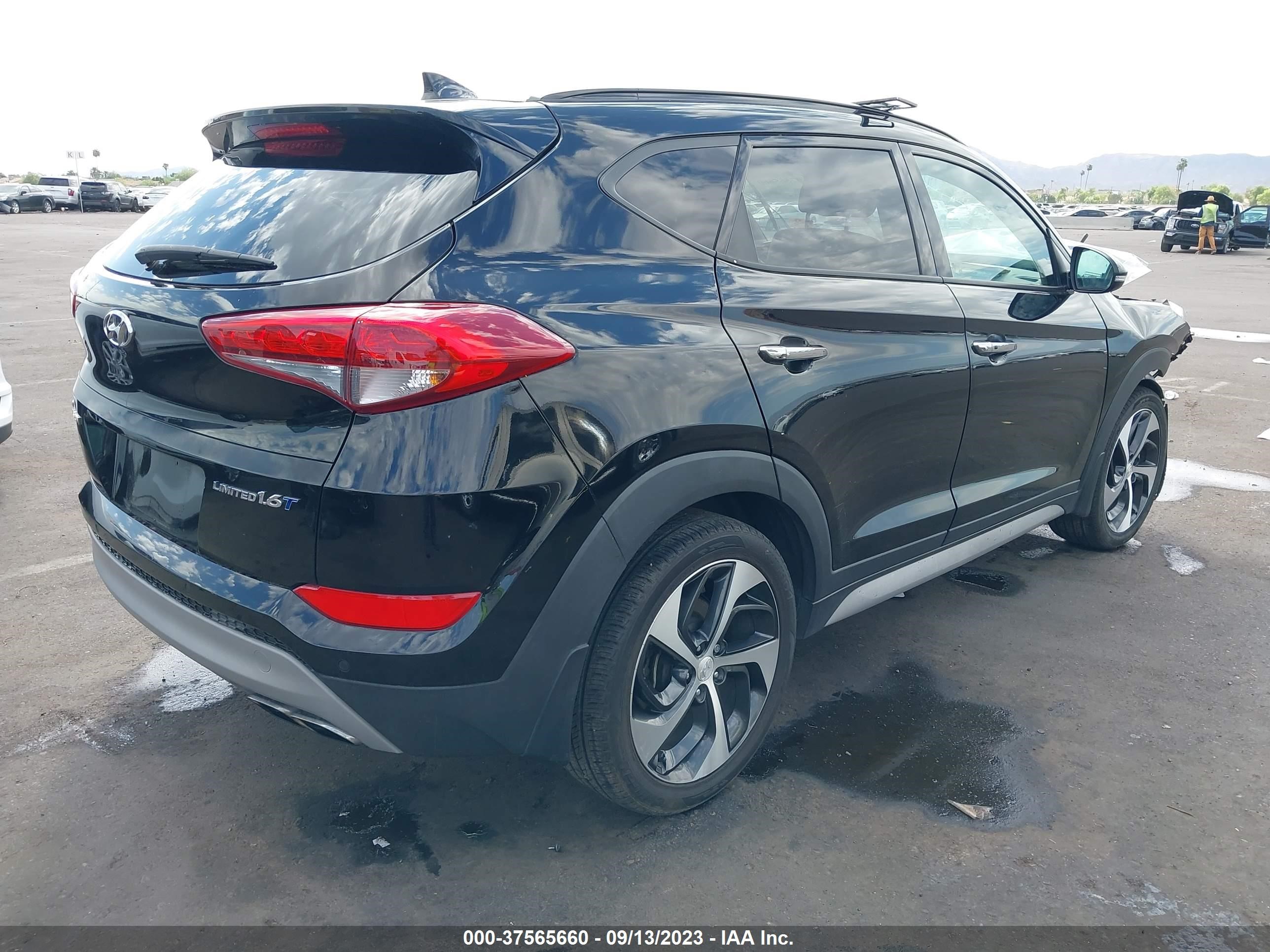 Photo 3 VIN: KM8J33A2XHU371826 - HYUNDAI TUCSON 