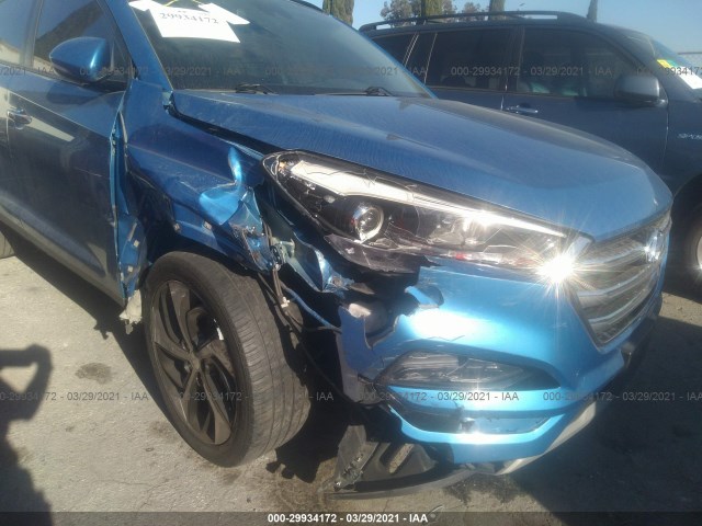 Photo 5 VIN: KM8J33A2XHU497930 - HYUNDAI TUCSON 