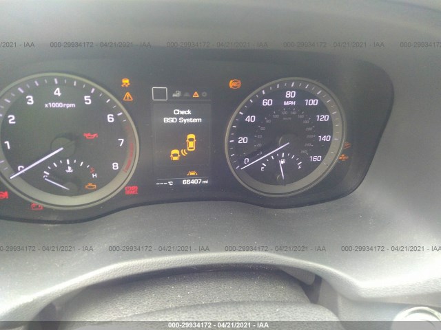 Photo 6 VIN: KM8J33A2XHU497930 - HYUNDAI TUCSON 