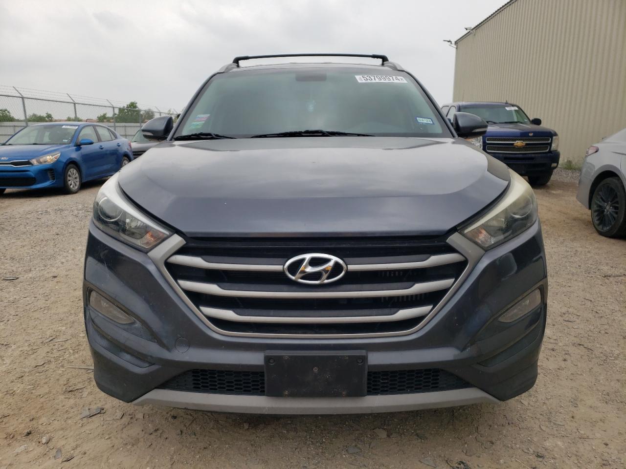 Photo 4 VIN: KM8J33A2XHU538637 - HYUNDAI TUCSON 