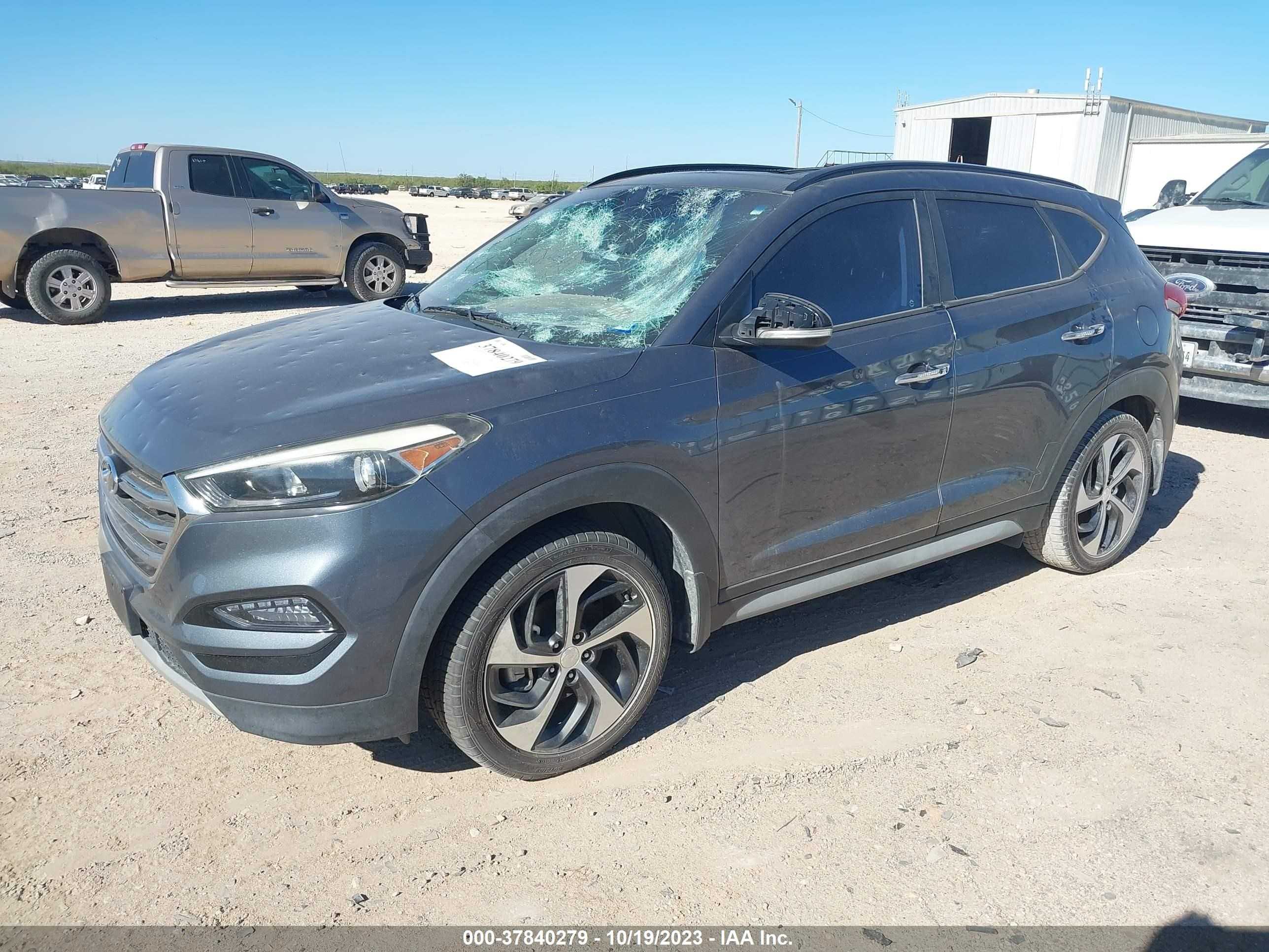 Photo 1 VIN: KM8J33A2XJU609986 - HYUNDAI TUCSON 