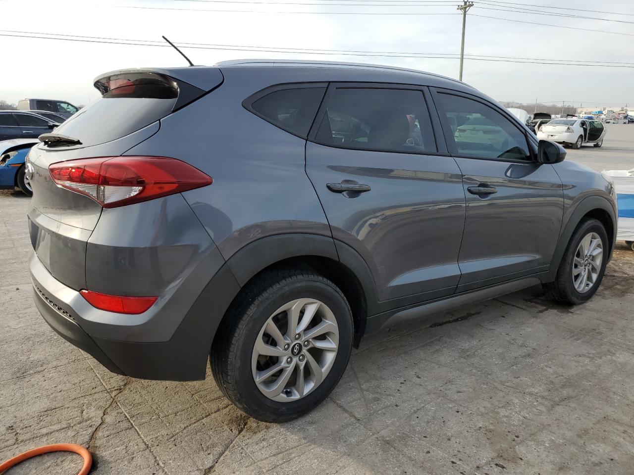 Photo 2 VIN: KM8J33A40GU063757 - HYUNDAI TUCSON 