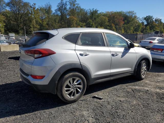 Photo 2 VIN: KM8J33A40GU177189 - HYUNDAI TUCSON LIM 