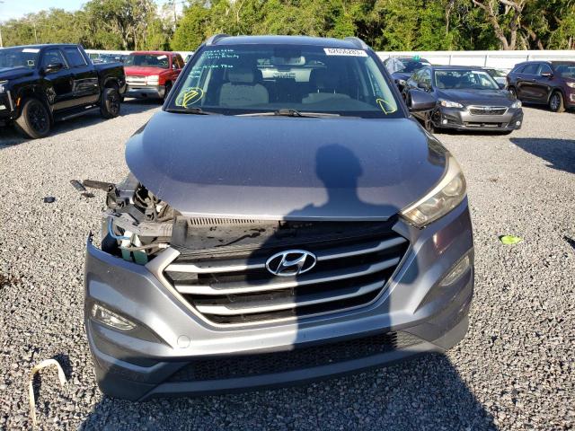 Photo 4 VIN: KM8J33A40GU197412 - HYUNDAI TUCSON 