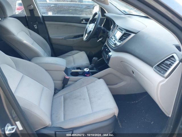 Photo 4 VIN: KM8J33A40GU207517 - HYUNDAI TUCSON 