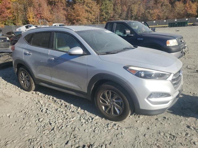 Photo 3 VIN: KM8J33A40JU664495 - HYUNDAI TUCSON SEL 