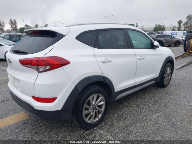 Photo 3 VIN: KM8J33A40JU673374 - HYUNDAI TUCSON 