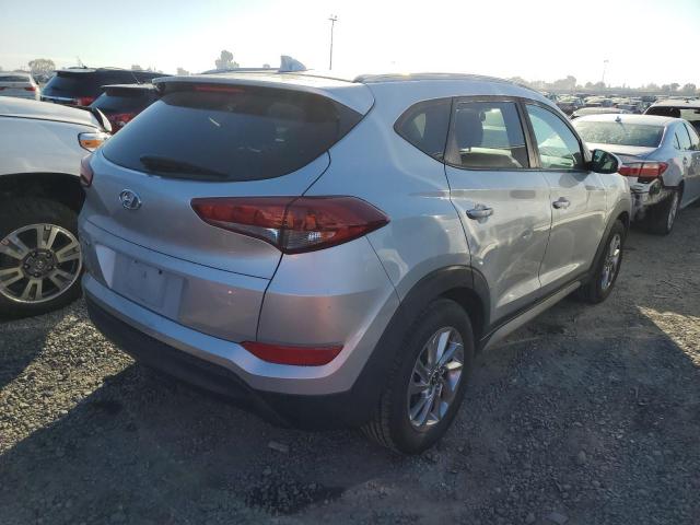 Photo 2 VIN: KM8J33A40JU684746 - HYUNDAI TUCSON 