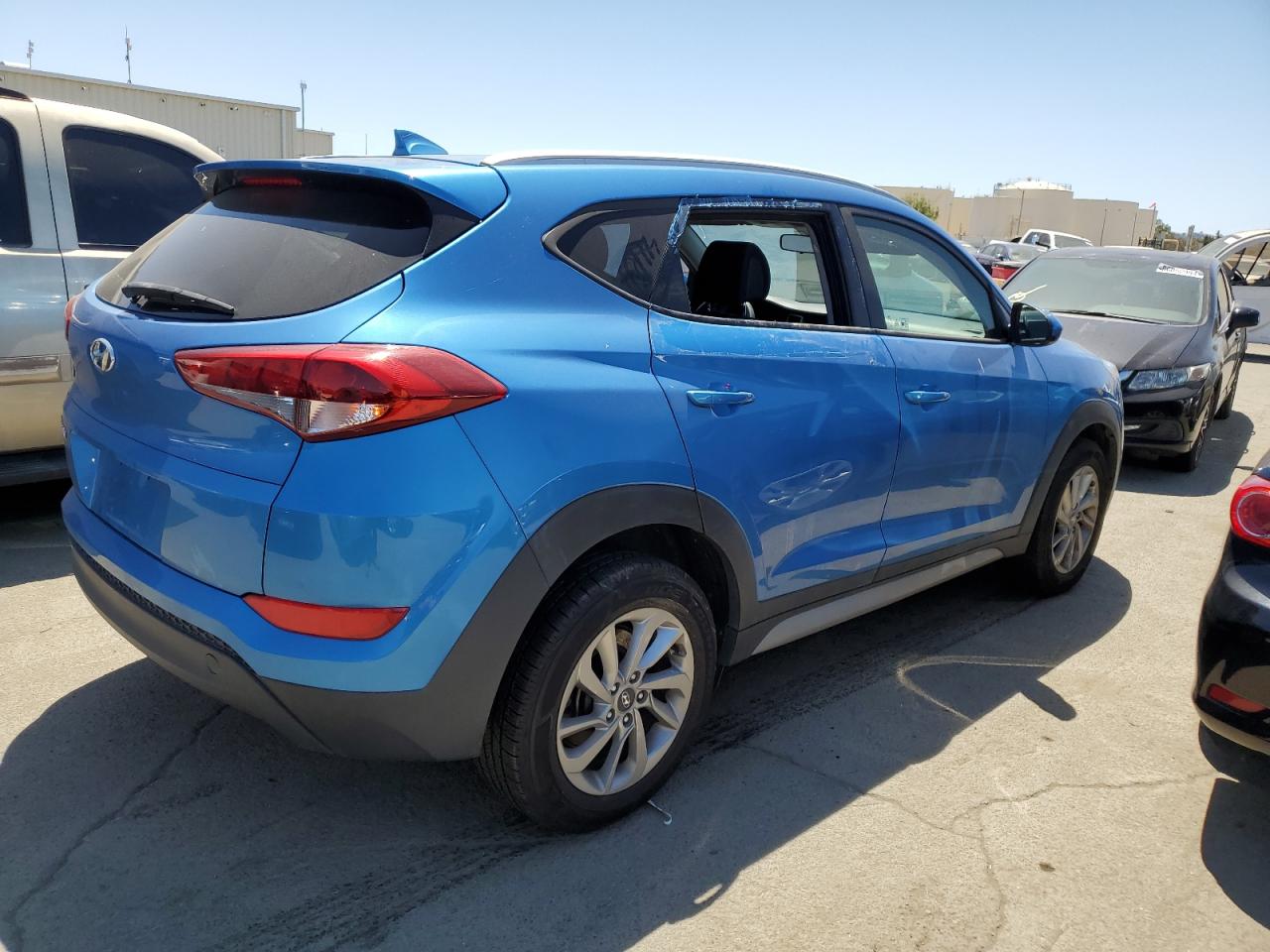 Photo 2 VIN: KM8J33A40JU726705 - HYUNDAI TUCSON 