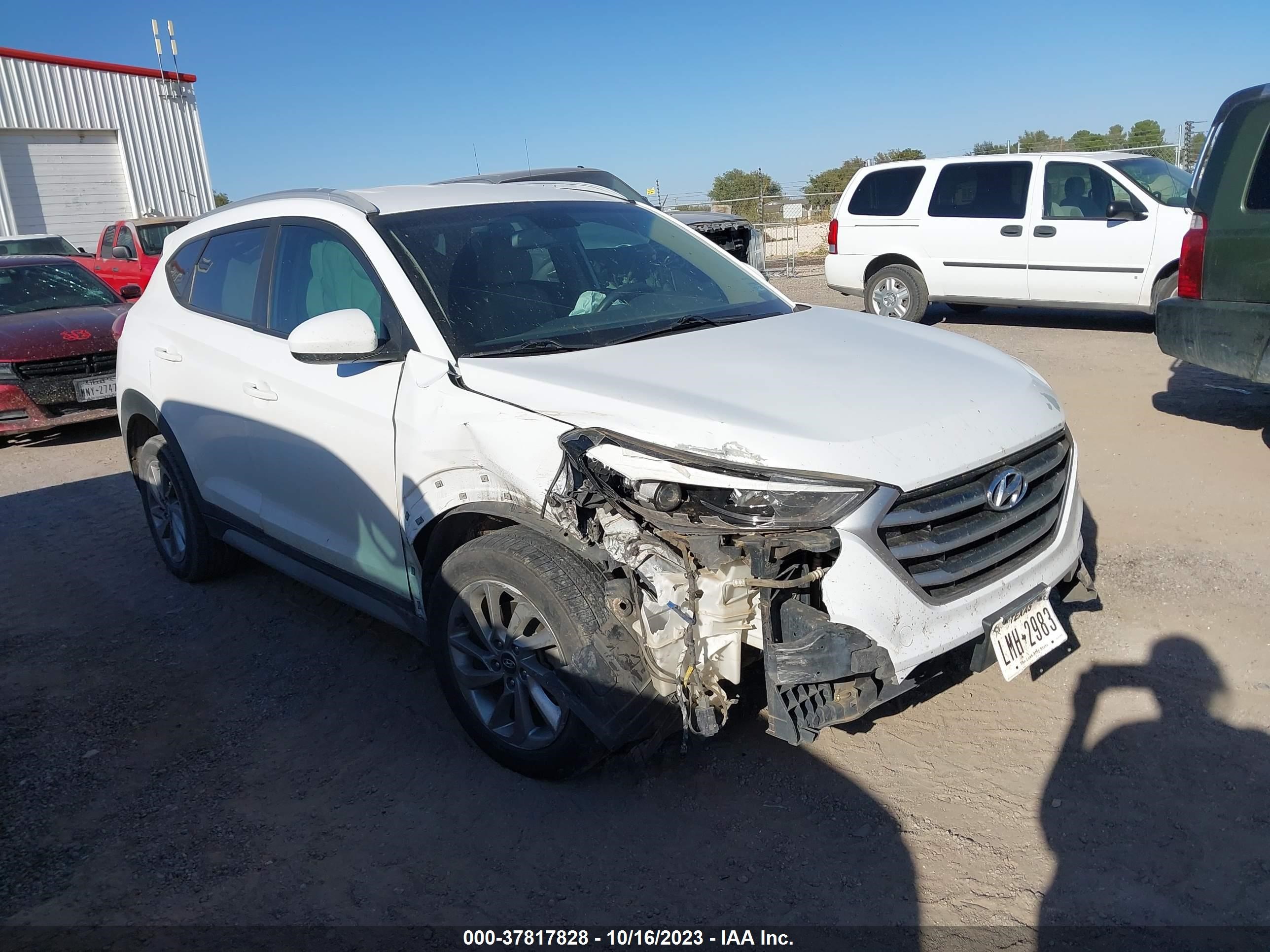 Photo 0 VIN: KM8J33A40JU739163 - HYUNDAI TUCSON 