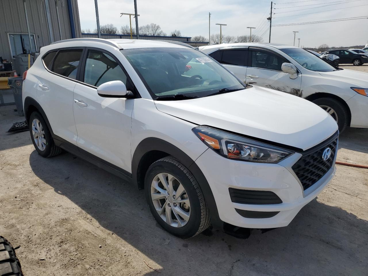 Photo 3 VIN: KM8J33A40KU868957 - HYUNDAI TUCSON 