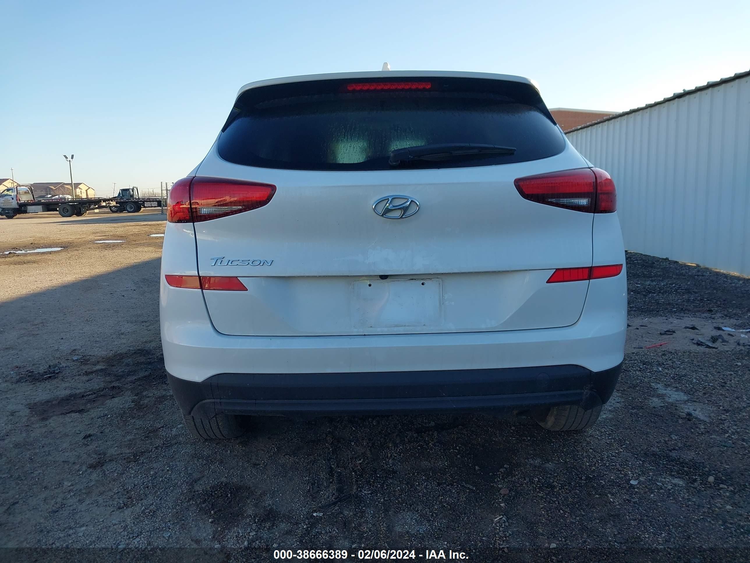 Photo 15 VIN: KM8J33A40MU366680 - HYUNDAI TUCSON 