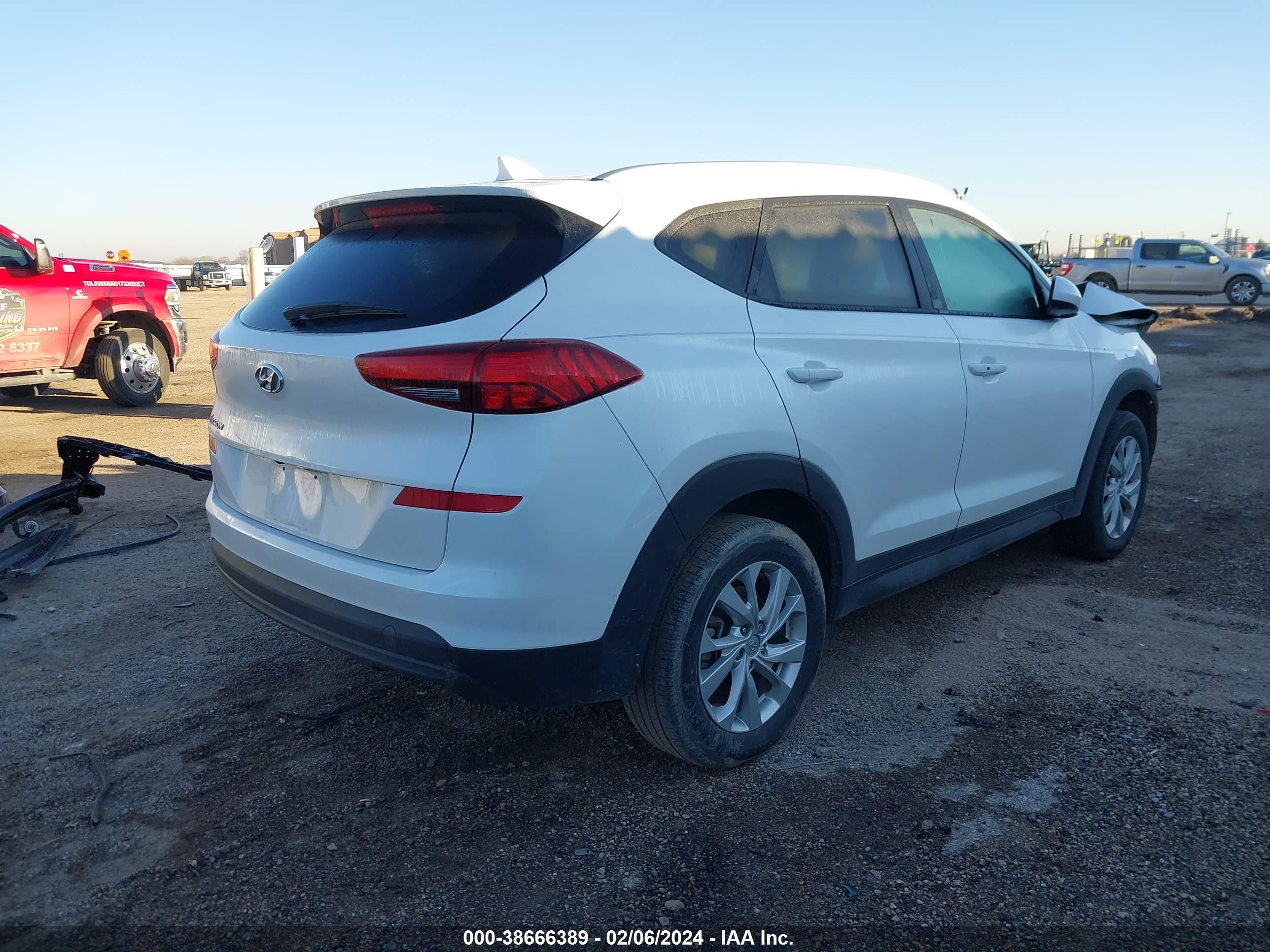 Photo 3 VIN: KM8J33A40MU366680 - HYUNDAI TUCSON 