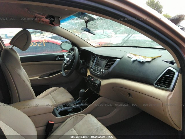 Photo 4 VIN: KM8J33A41GU026796 - HYUNDAI TUCSON 