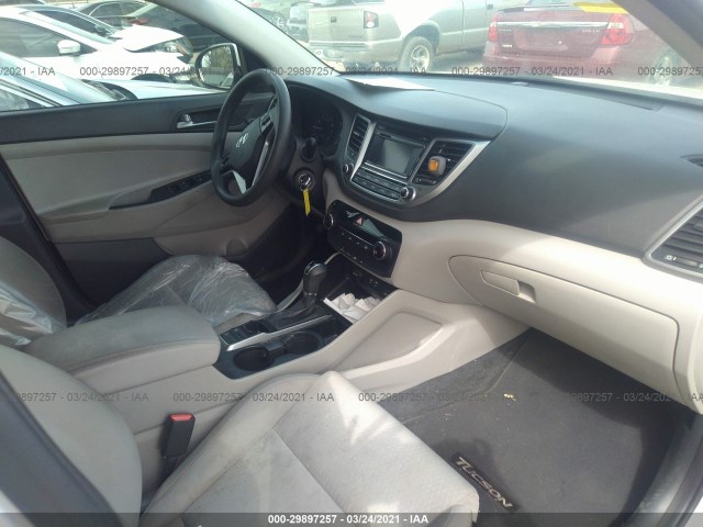 Photo 4 VIN: KM8J33A41GU089090 - HYUNDAI TUCSON 