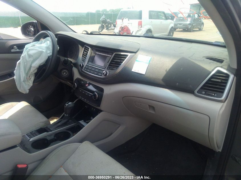 Photo 4 VIN: KM8J33A41GU182904 - HYUNDAI TUCSON 