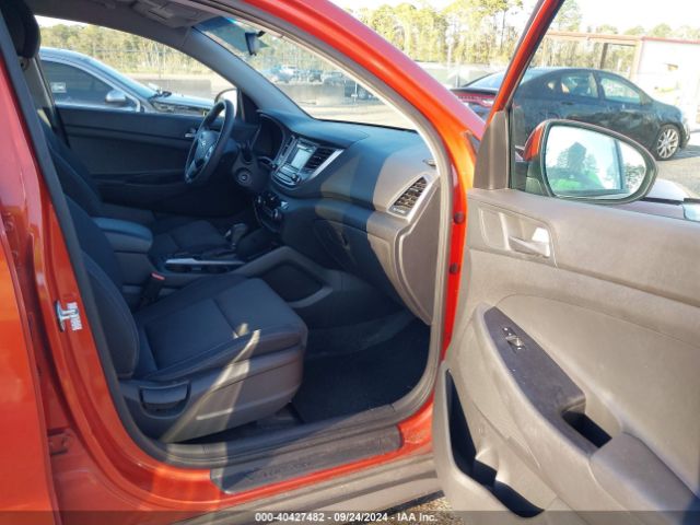 Photo 4 VIN: KM8J33A41HU273835 - HYUNDAI TUCSON 