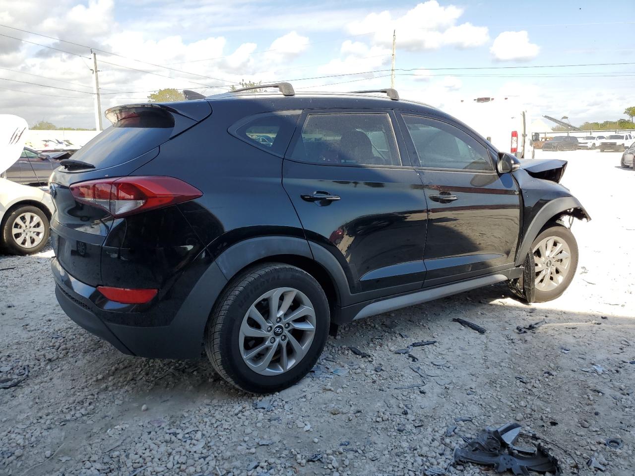 Photo 2 VIN: KM8J33A41HU522442 - HYUNDAI TUCSON 