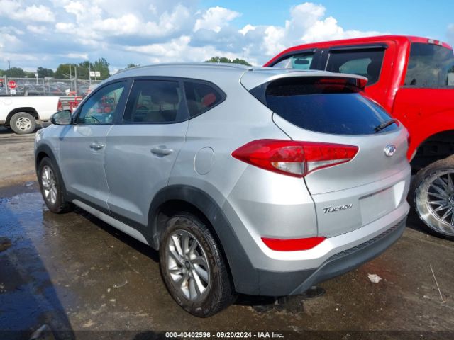 Photo 2 VIN: KM8J33A41JU664442 - HYUNDAI TUCSON 