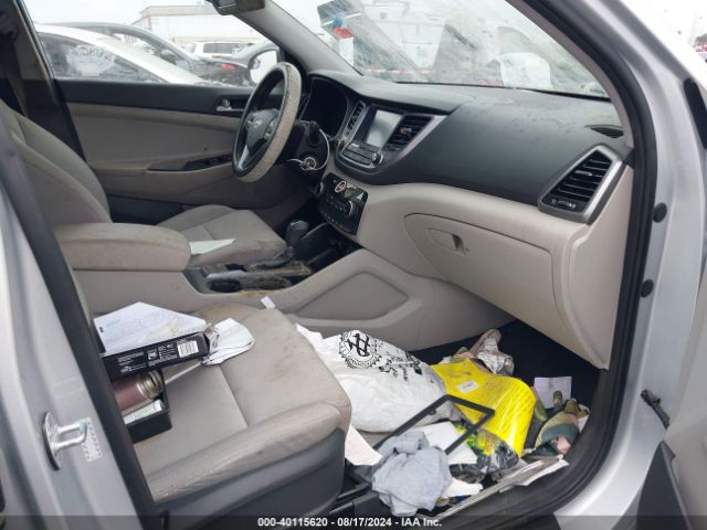 Photo 4 VIN: KM8J33A41JU716152 - HYUNDAI TUCSON 