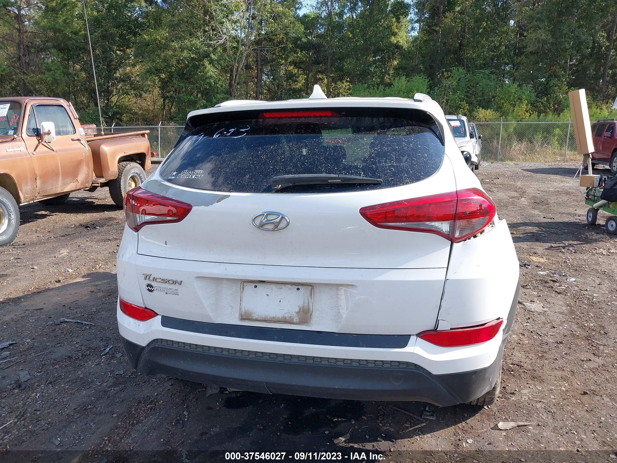 Photo 15 VIN: KM8J33A41JU804151 - HYUNDAI TUCSON 